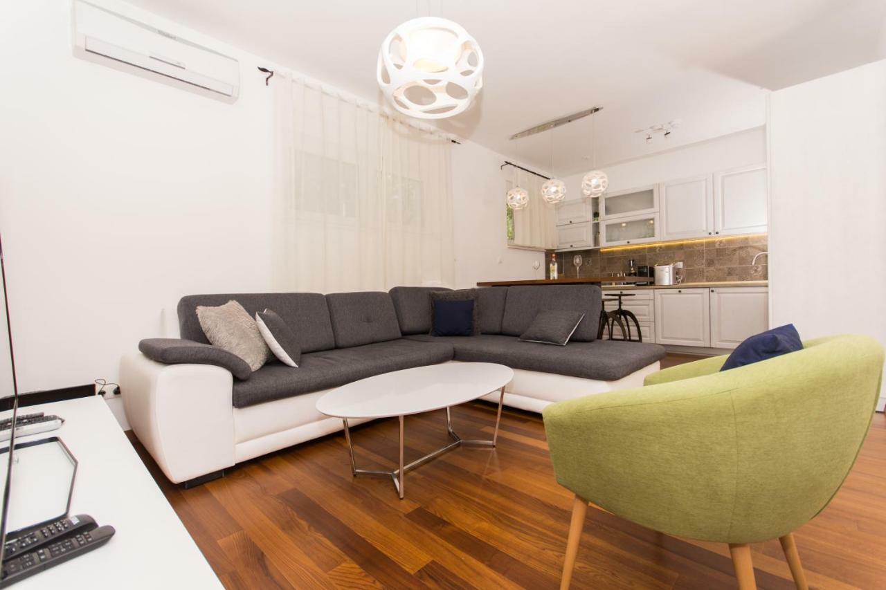 Villa Hurem โตรกีร์ ภายนอก รูปภาพ