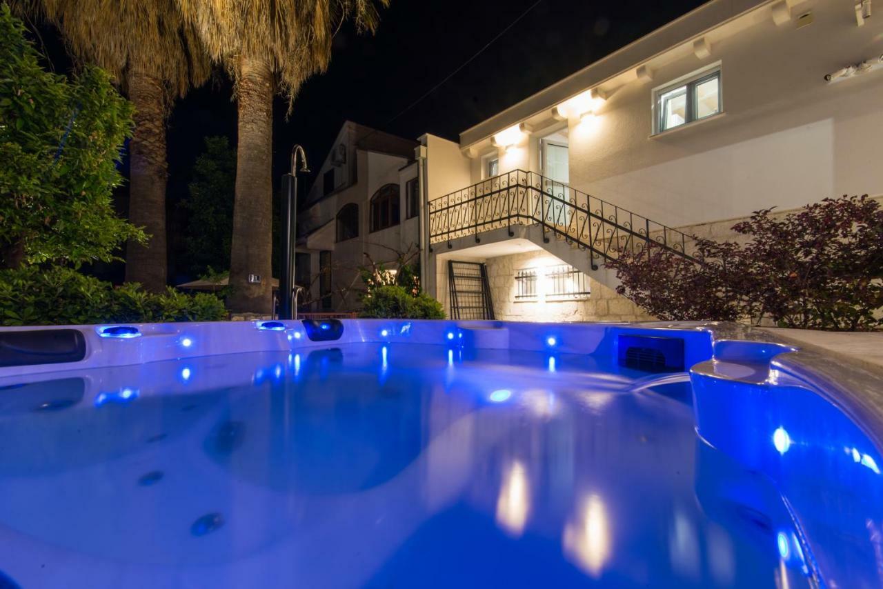 Villa Hurem โตรกีร์ ภายนอก รูปภาพ
